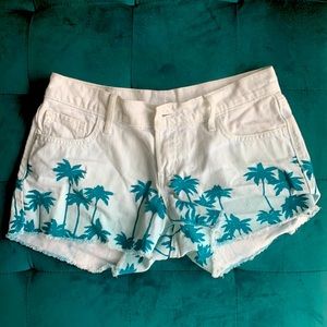 Cute old navy shorts. Palmtree print. Size 2.